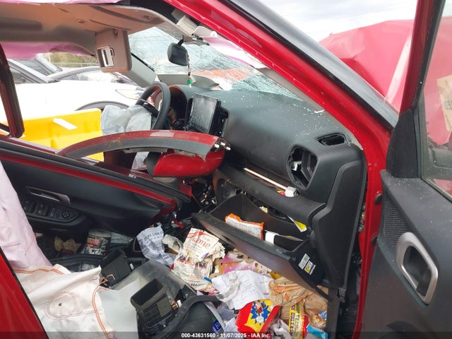 2021 HYUNDAI VENUE KMHRB8A37MU070419 Photo 4