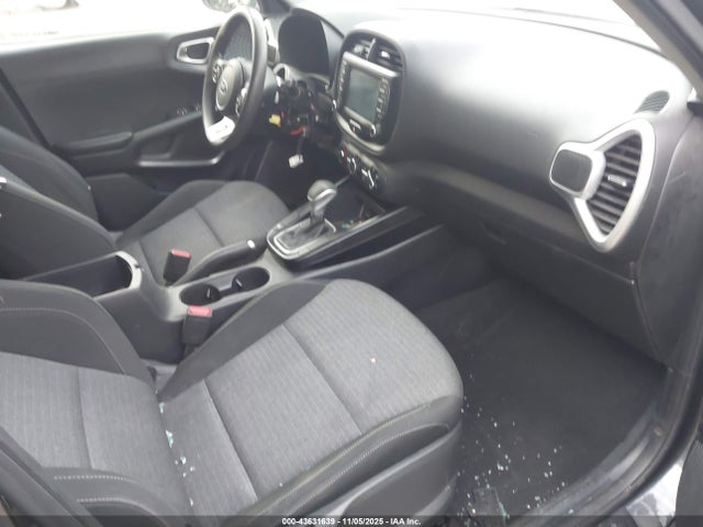43631639 :رقم المزاد ، KNDJ23AU8L7721177 vin ، 2020 Kia Soul S مزاد بيع