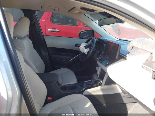 7MUAAAAG8SV132819 Toyota Corolla Cross L