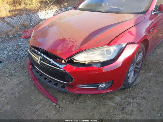 2014 TESLA MODEL S 5YJSA1H16EFP60189 Photo 5