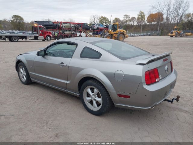 2008 FORD MUSTANG 1ZVHT82H185153025 Photo 2