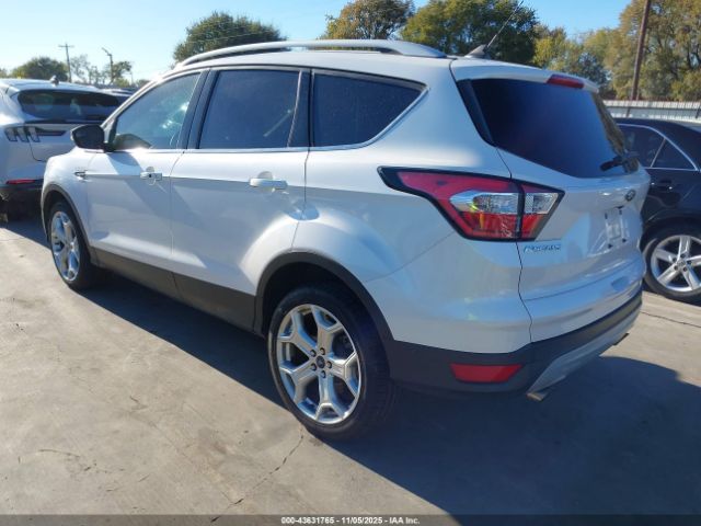 2018 FORD ESCAPE 1FMCU0J95JUD61972 Photo 2