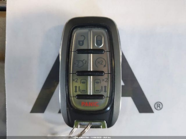 2020 CHRYSLER PACIFICA HYBRID 2C4RC1N71LR277857 Photo 10