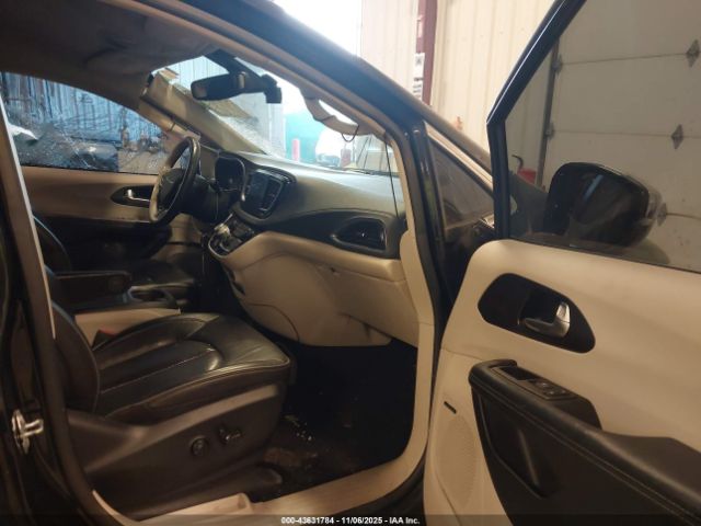 2020 CHRYSLER PACIFICA HYBRID 2C4RC1N71LR277857 Photo 4