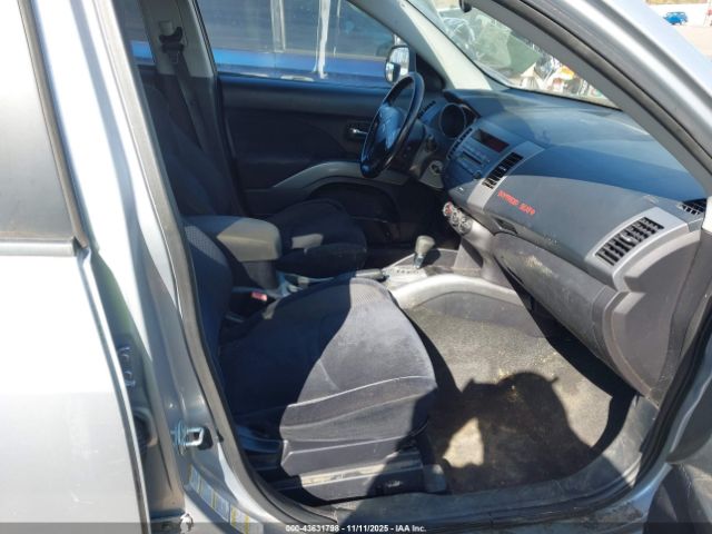 2010 MITSUBISHI OUTLANDER JA4AS2AW7AZ009878 Photo 4