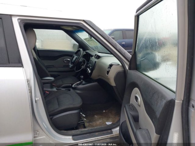 2016 KIA SOUL KNDJP3A53G7860875 Photo 4