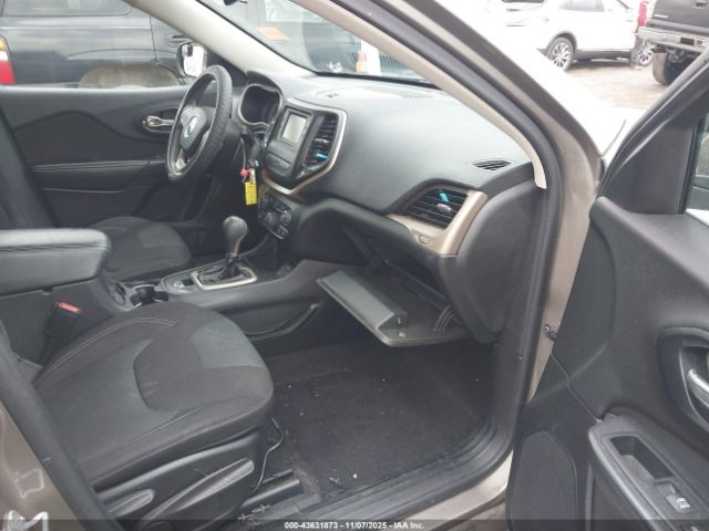 2016 JEEP CHEROKEE 1C4PJLCB5GW287904 Photo 4