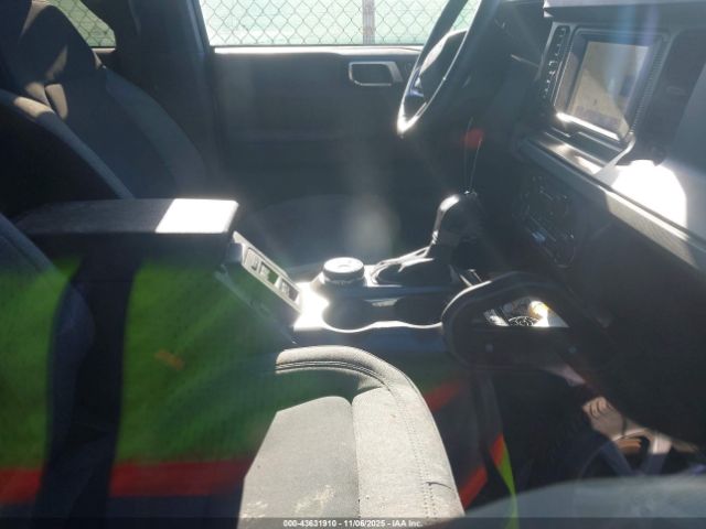 2023 FORD BRONCO 1FMEE5BP5PLB64461 Photo 4