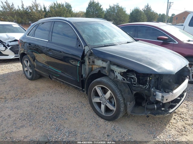 2015 AUDI Q3 WA1FFCFS9FR007322 Photo 0