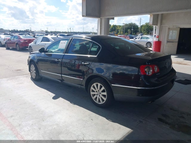 2008 VOLKSWAGEN PASSAT WVWJK73C68E204779 Photo 2