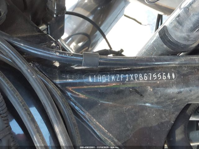 2023 HARLEY-DAVIDSON FLTRK 1HD1KZF1XPB675564 Photo 9