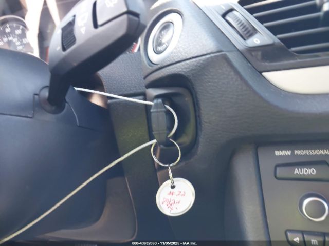 2014 BMW X1 WBAVM1C55EVW51378 Photo 10