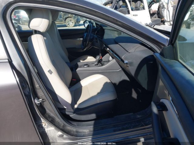 2019 MAZDA MAZDA3 3MZBPADL3KM109760 Photo 4