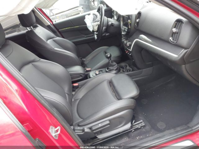 2019 MINI COUNTRYMAN WMZYT5C58K3E69842 Photo 4