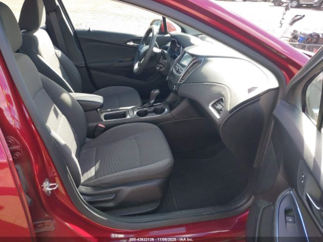 2019 CHEVROLET CRUZE 1G1BE5SMXK7125386 Photo 4