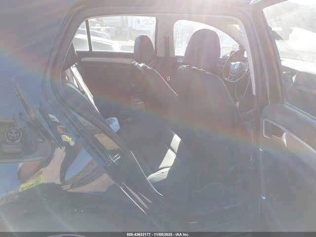 WVWPP7AU2FW903082 Volkswagen E-golf Sel Premium