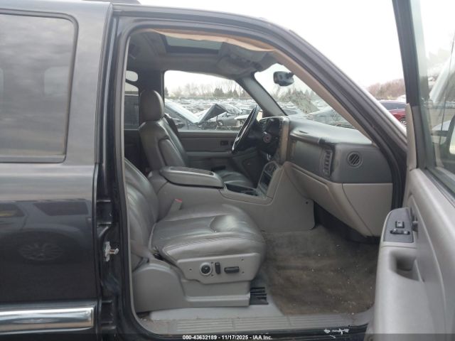 2004 GMC YUKON XL 1500 1GKFK16Z74J319738 Photo 4