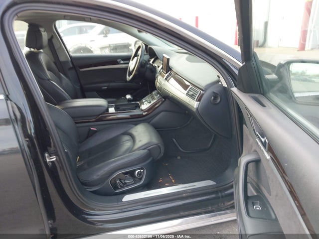 2012 AUDI A8 WAUAVAFD4CN010931 Photo 4