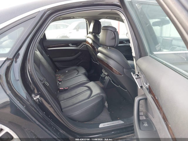 2012 AUDI A8 WAUAVAFD4CN010931 Photo 7
