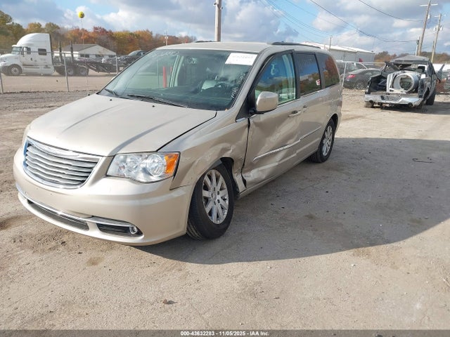 2014 Chrysler Town & Country Touring მანქანა იყიდება აუქციონზე, vin: 2C4RC1BG1ER211011, აუქციონის ნომერი: 43632283