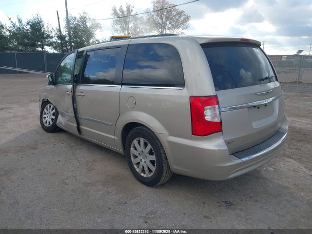 2014 Chrysler Town & Country Touring მანქანა იყიდება აუქციონზე, vin: 2C4RC1BG1ER211011, აუქციონის ნომერი: 43632283