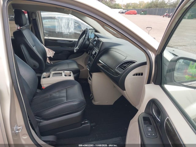 2014 Chrysler Town & Country Touring მანქანა იყიდება აუქციონზე, vin: 2C4RC1BG1ER211011, აუქციონის ნომერი: 43632283
