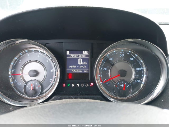 2014 Chrysler Town & Country Touring მანქანა იყიდება აუქციონზე, vin: 2C4RC1BG1ER211011, აუქციონის ნომერი: 43632283