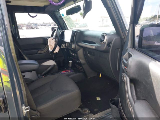 2017 JEEP WRANGLER UNLIMITED 1C4BJWDG4HL514993 Photo 4