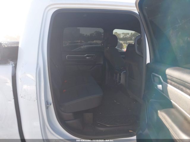 2022 RAM 1500 1C6RREFM5NN274493 Photo 7
