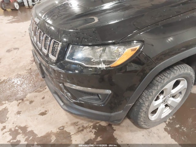 2018 Jeep Compass Latitude 4x4 მანქანა იყიდება აუქციონზე, vin: 3C4NJDBB7JT199707, აუქციონის ნომერი: 43632390