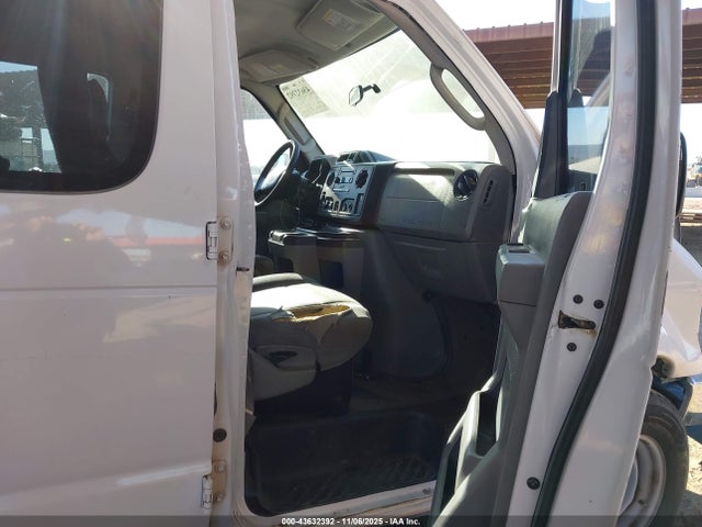 Ford E-350 Super Duty Xlt 2014 1FBNE3BLXEDA15318 Image 5