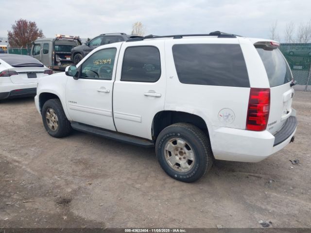 2011 CHEVROLET TAHOE 1GNSKBE00BR213883 Photo 2