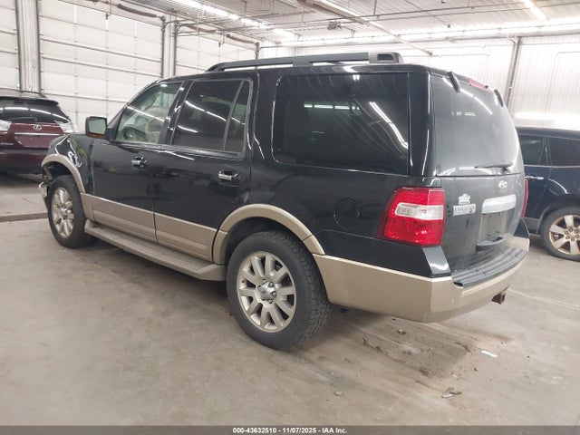 2011 FORD EXPEDITION 1FMJU1J52BEF26138 Photo 2