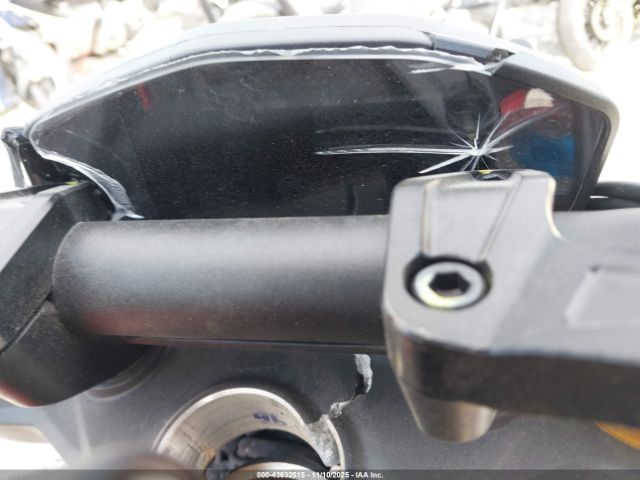 2025 DUCATI MONSTER ZDMMAMDT0SB010095 Photo 6