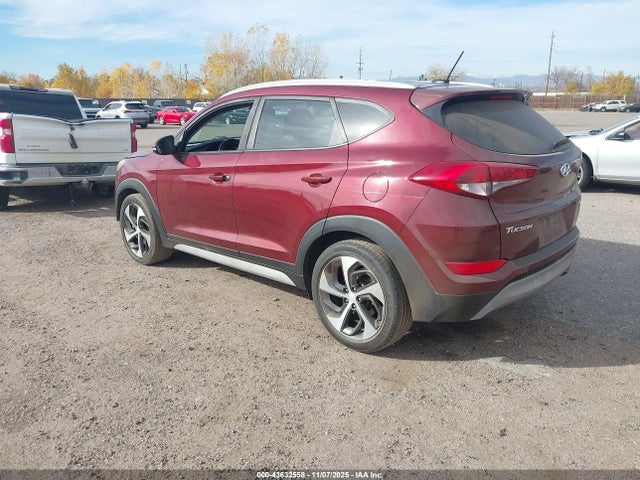 KM8J33A22HU408187 Hyundai Tucson Sport
