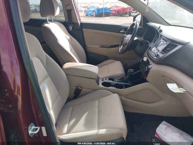 KM8J33A22HU408187 Hyundai Tucson Sport