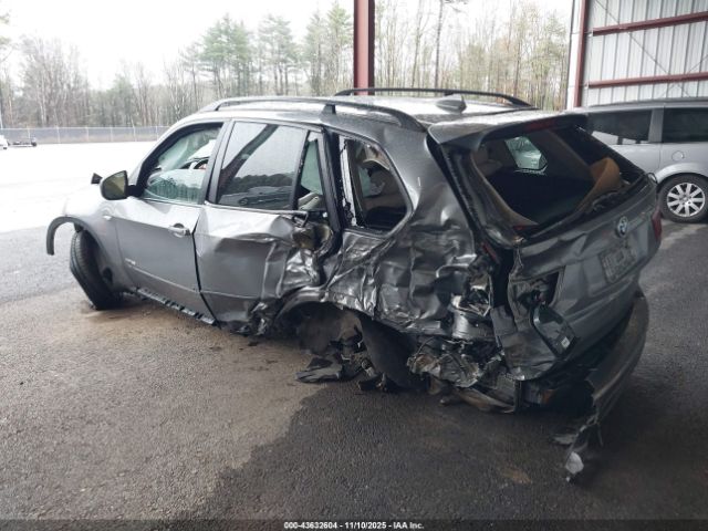 2012 BMW X5 5UXZV4C52CL762593 Photo 2