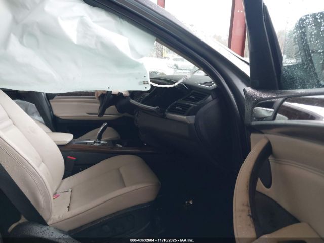 2012 BMW X5 5UXZV4C52CL762593 Photo 4