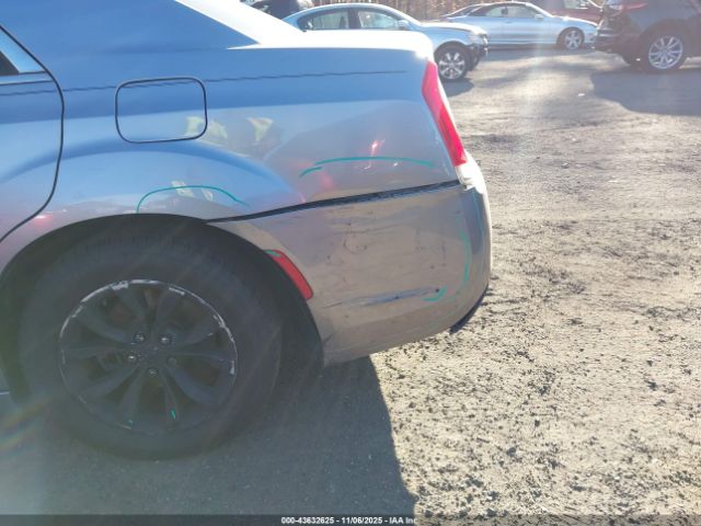 2015 CHRYSLER 300 2C3CCAAG9FH830698 Photo 5