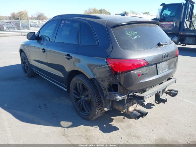 2017 AUDI SQ5 WA1CCAFP8HA019409 Photo 2