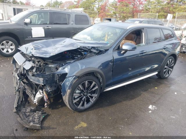 2025 VOLVO V60 CROSS COUNTRY YV4L12WL9S2147185 Photo 1