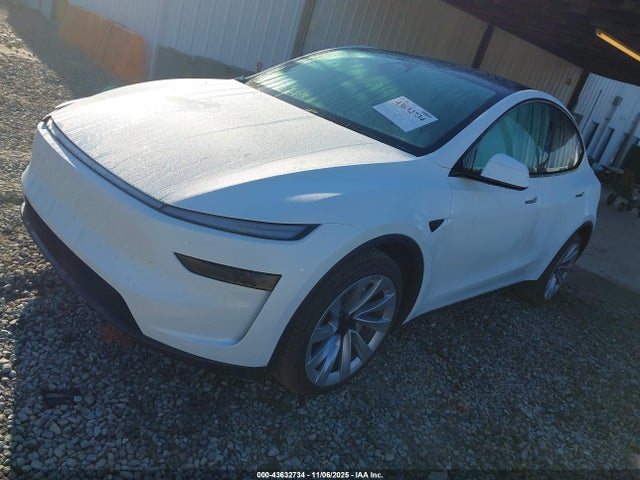 2026 TESLA MODEL Y 7SAYGDED3TA477884 Photo 1