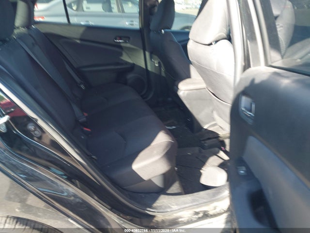 JTDKARFU0H3053456 Toyota Prius Three