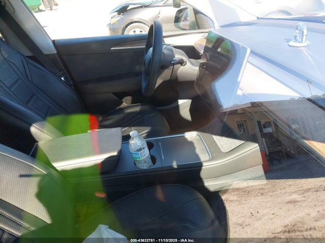 2023 TESLA MODEL Y 7SAYGDEFXPF942896 Photo 4