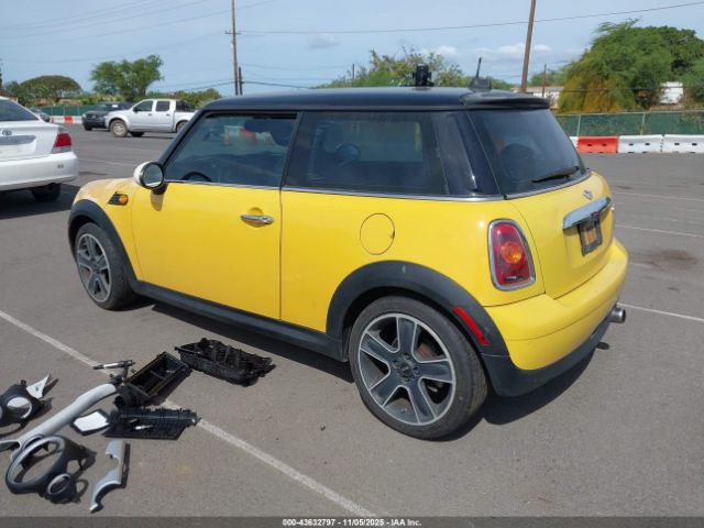 2008 MINI COOPER WMWMF335X8TT61400 Photo 2