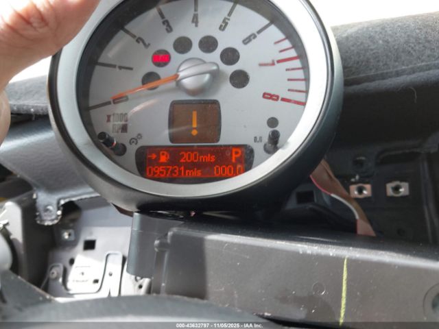 2008 MINI COOPER WMWMF335X8TT61400 Photo 6