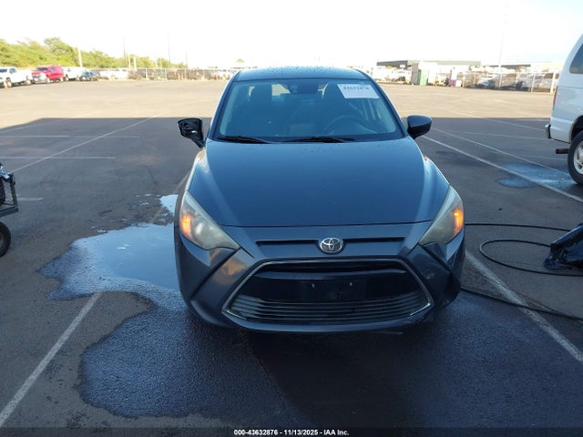 3MYDLBYV9HY185608 Toyota YARIS IA