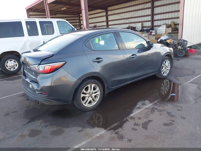 3MYDLBYV9HY185608 Toyota YARIS IA