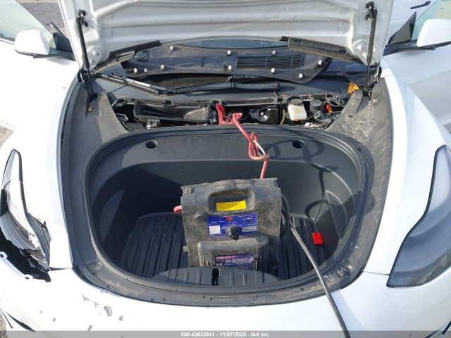 2023 TESLA MODEL 3 5YJ3E1EAXPF431057 Photo 9