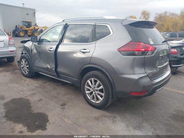 2019 NISSAN ROGUE KNMAT2MV9KP551082 Photo 2
